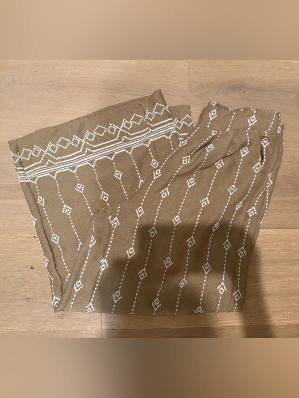 Mocha Border Print Embroidered Pants